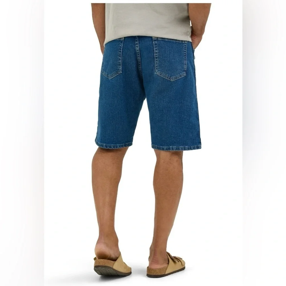 Wrangler® Men's and Big Men's Relaxed Fit Five Pocket Denim Short